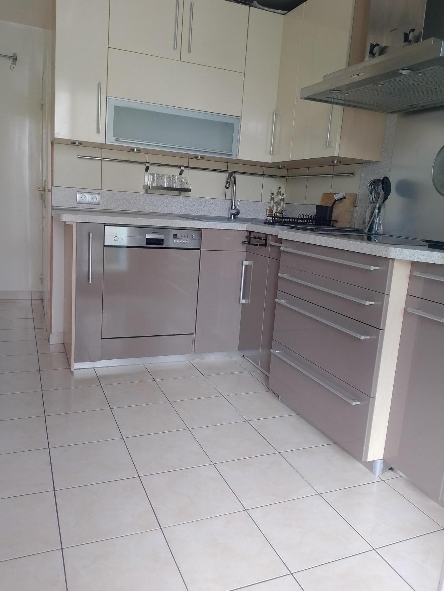Appartement Residentiel Au Vert Et Au Frais Montigny-le-Bretonneux Buitenkant foto