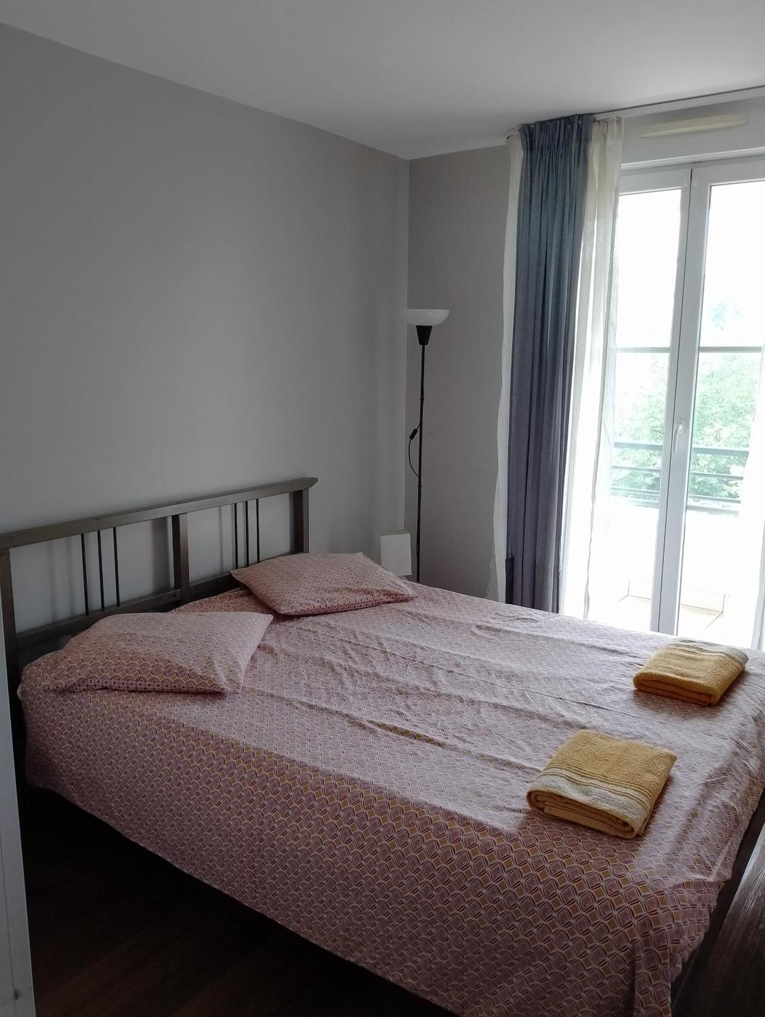 Appartement Residentiel Au Vert Et Au Frais Montigny-le-Bretonneux Buitenkant foto